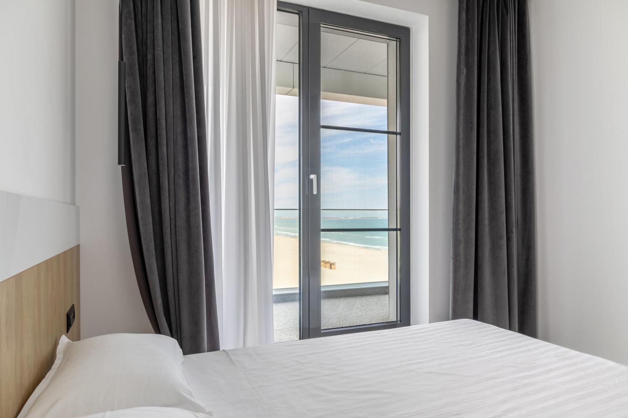 Sea On Mamaia Apartment Exterior photo